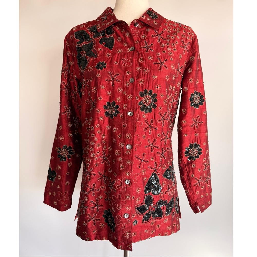 Chicos Shacket Top Womens Size 1 Red Silk Beaded Sequins Anniversary Collection